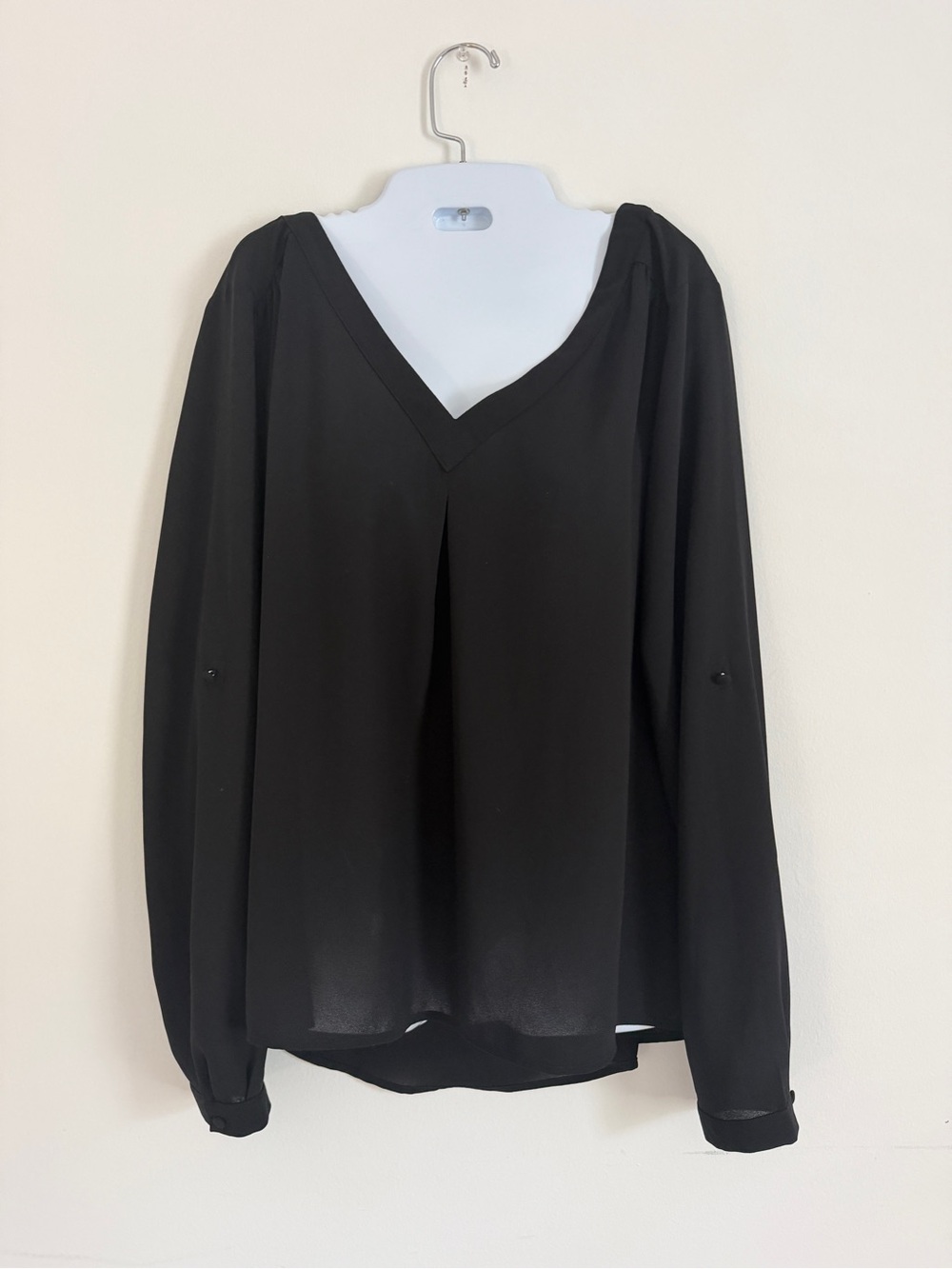 41 Hawthorn Black V-Neck Long Sleeve Blouse